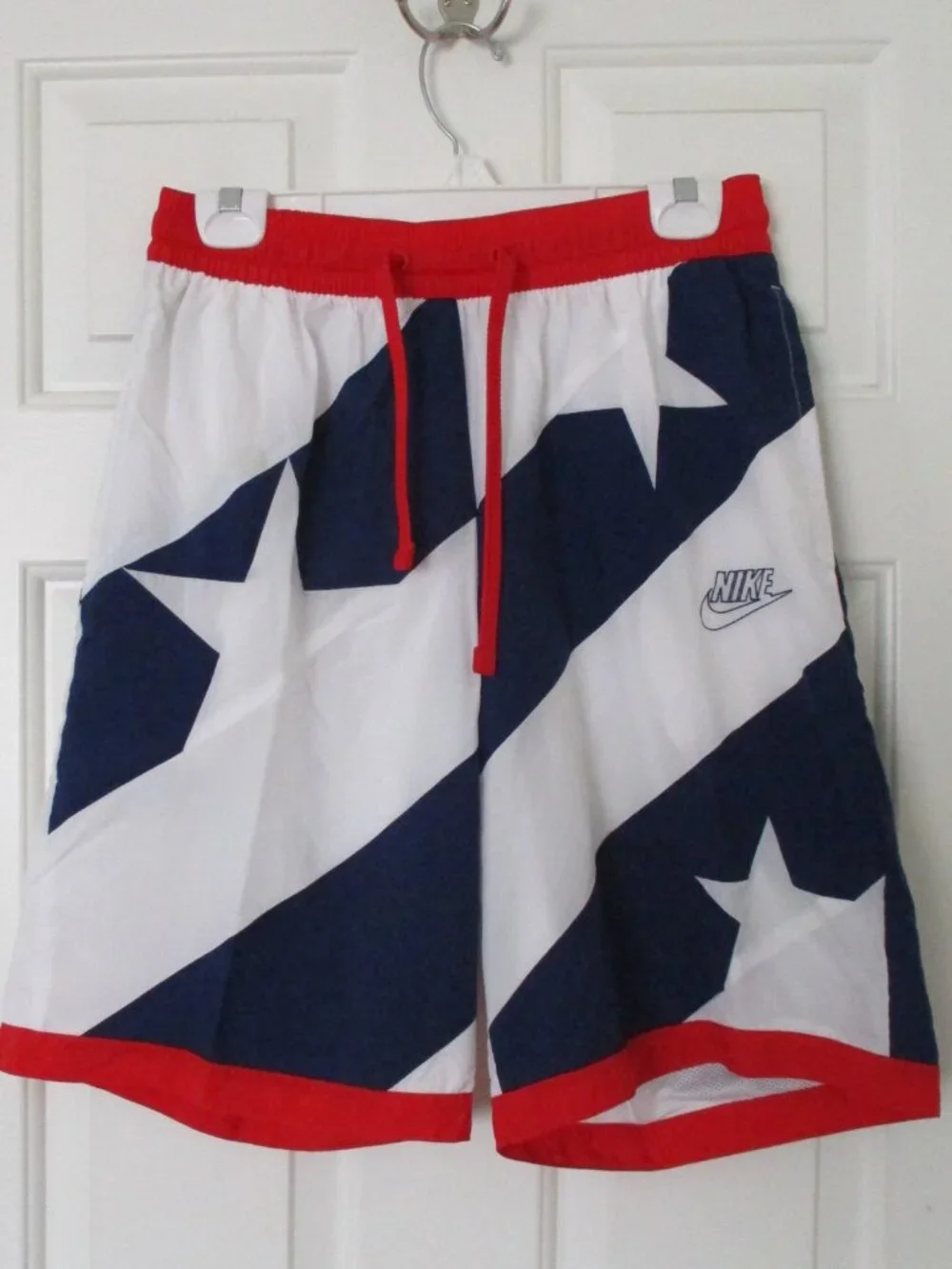 Nike Mens Red White Blue Elastic Waist Drawstring Mesh-lined Swim Trunk NWOT - M